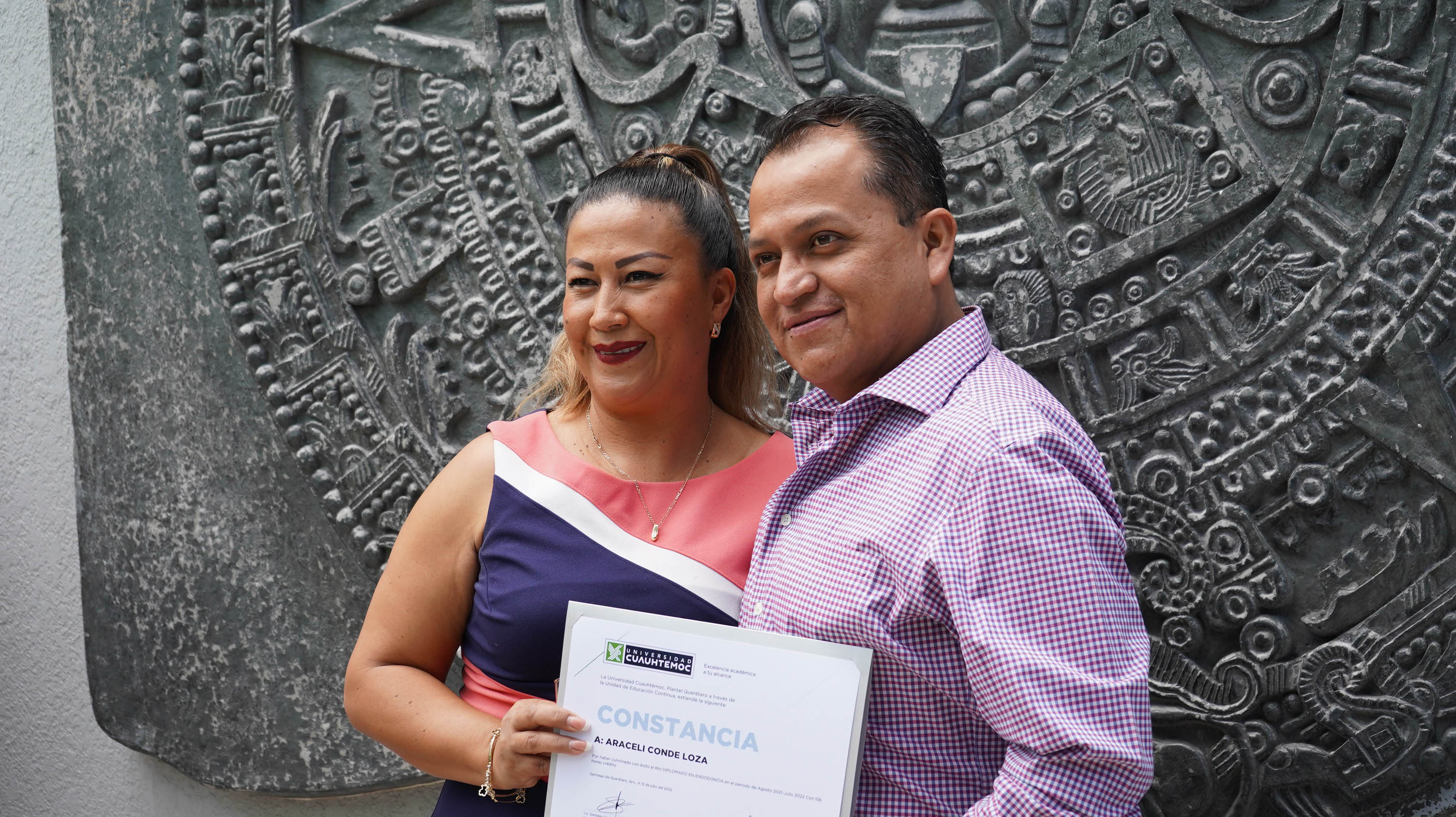 ENTREGA DE DIPLOMAS DE ODONTOLOGÍA